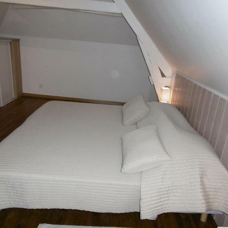 Le Petit Domaine Des Aubuis Apartman Chinon Kültér fotó
